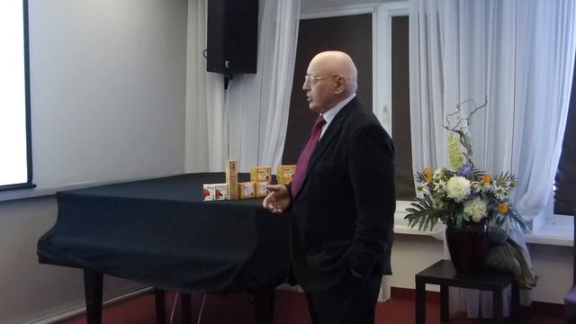 Как прожить до ста лет. Лекция смотреть онлайн