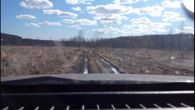 Тест драйв Ниссан Патфайндер по весеннему полю пробуем на разных режимах смотреть онлайн