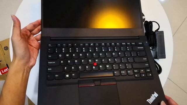 Lenovo ThinkPad E14 | Unboxing & Benchmark смотреть онлайн