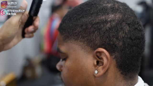 TRANSFORMATION HAIRCUT TUTORIAL: 4 YEARS OF HAIR ON TOP смотреть онлайн