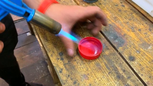 НЕ ВЗДУМАЙ ВЫБРАСЫВАТЬ пластиковую канистру! Крутая самоделка своими руками! смотреть онлайн