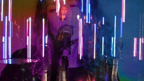 Bibi Hinen - Звезда (Розовый Огонёк live)