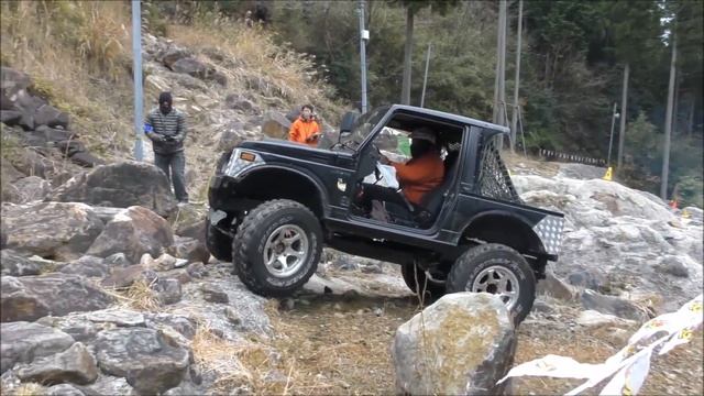 ダブルミッション ジムニー Suzuki Jimny on Double Transmission Rock Crawling on Dunlop MT2 смотреть онлайн
