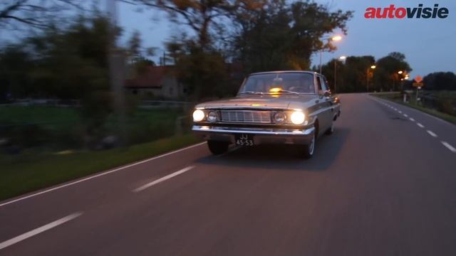 Uw Garage: Ford Fairlane 500 (1964) смотреть онлайн