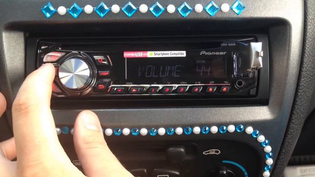 Pioneer DEH-1600UB instalada en un Peugeot 206 смотреть онлайн