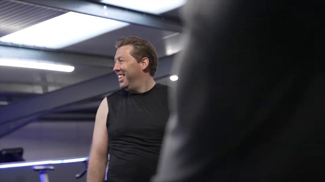 Wes Testimonial V2 смотреть онлайн