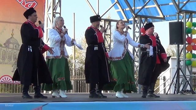 Раздолье - Полно вам казачки горе горевать (Фланкировка казачьей шашкой) смотреть онлайн