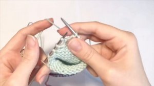 Мастер-класс «Ушки для зайчика» спицами