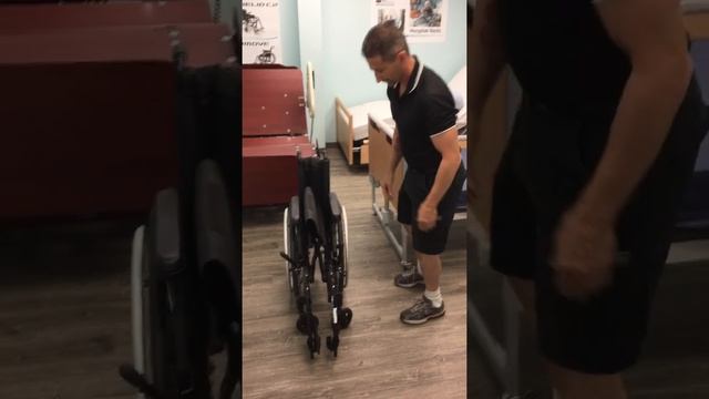 How to fold and transport a manual wheelchair смотреть онлайн