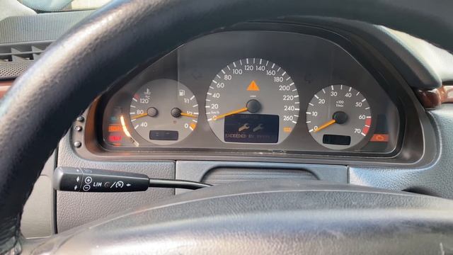 Мерседес с пробегом 700 000 смотреть онлайн