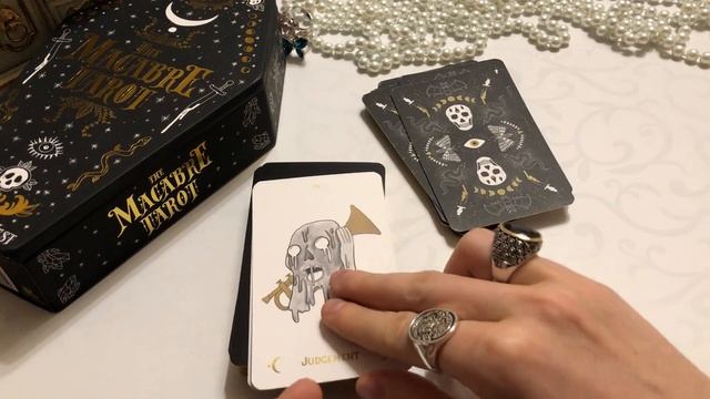 MACABRE TAROT ИЛИ ТАРО ЖУТИ. НОВИНКА ОБЗОР САМОЙ СТРАШНОЙ КОЛОДЫ КАРТ. ТАРО В ГРОБУ. ЭКСКЛЮЗИВ смотреть онлайн