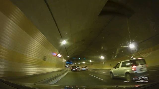 Driving in Prague: Chodov - Nebušice (32km) смотреть онлайн