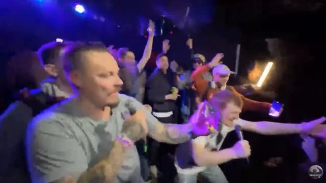 Симонов - ДОН СИМОН ЗАЖИГАЕТ НА СЦЕНЕ.