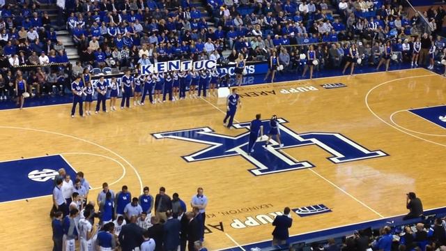 Larry Conley as the "Y" in Kentucky at Rupp Arena смотреть онлайн