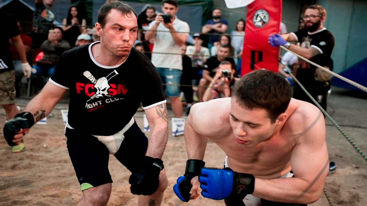 Белорусский хулиган сломал палец об железного Илюху смотреть онлайн