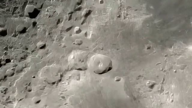 Travel to Moon Nikon Coolpix P1000 смотреть онлайн