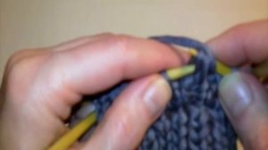 Шапка с полями. Выполненная спицами.