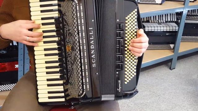 Klangprobe Akkordeon Scandalli Super VI, M 293/752 смотреть онлайн