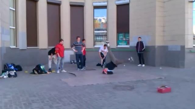 Брейкданс на Просвете. Часть 1. смотреть онлайн