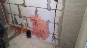 Формирование угла 90 градусов при штукатурке стен