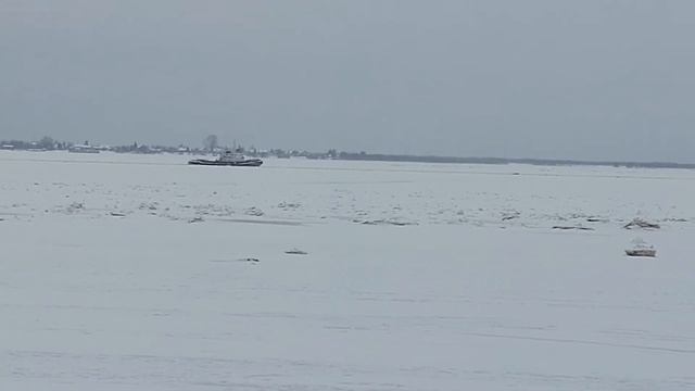 Архангельск. Северная Двина. Буксир во льдах. 13.12.2021, 11:47. смотреть онлайн