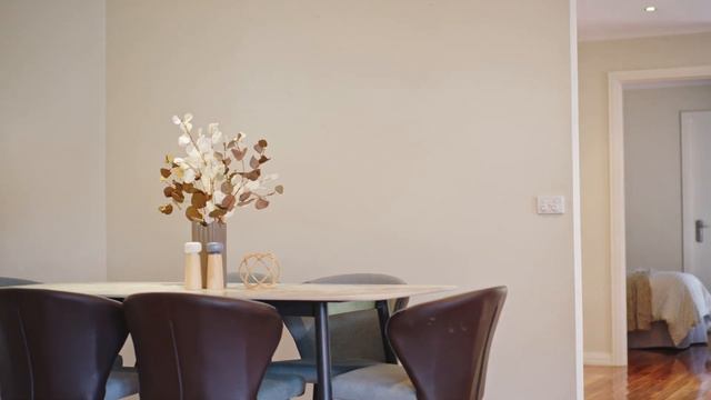 4 Banjo Paterson Avenue, Oakleigh East смотреть онлайн