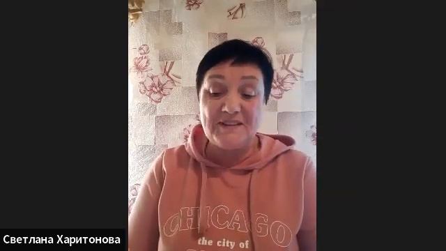 «До лидерства, вы стремитесь к собственному успеху. Для лидера успех — это наблюдать рост других».