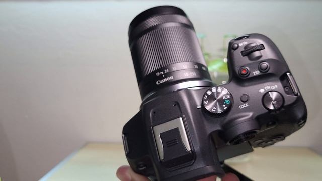 Canon EOS R7 - A First Look смотреть онлайн