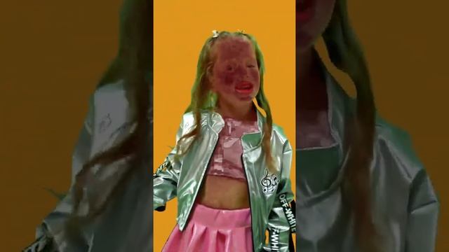 Кожа цвета шоколада?? #Shorts смотреть онлайн