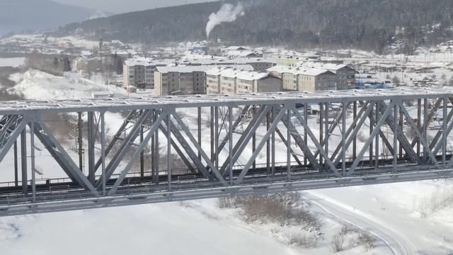 На календаре март – первый месяц весны. смотреть онлайн