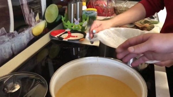 Вкуснейшая уха из головы форели, сёмги.