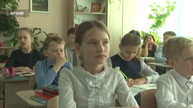Саянские школьники поздравляют прекрасных дам с праздником 8 Марта смотреть онлайн