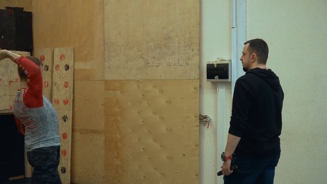 Как метать нож. Техники метания ножа смотреть онлайн