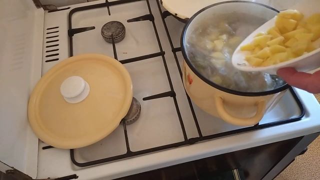 Суп вермишелевый.На курином  бульене