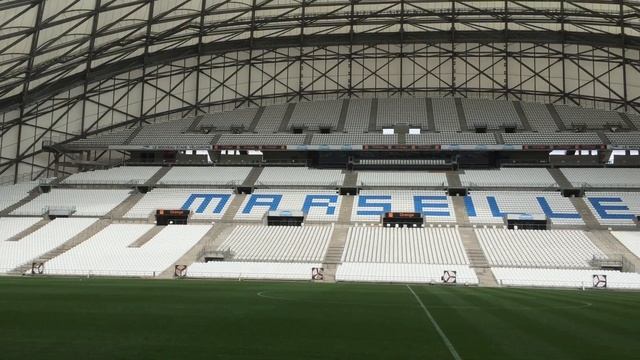 Le stade Vélodrome à Marseille смотреть онлайн
