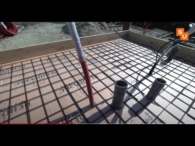 ПРОКЛАДКА КОММУНИКАЦИЙ ПОД ФУНДАМЕНТНУЮ ПЛИТУ. УСТАНОВИЛИ ДРЕНАЖНЫЙ БЕТОННЫЙ КОЛОДЕЦ смотреть онлайн