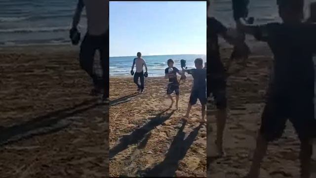 Клуб_UF_Derbent✊✊ Тренировка на берегу Каспийского моря?????.Видео_постановка ?Т.М.Т.? смотреть онлайн