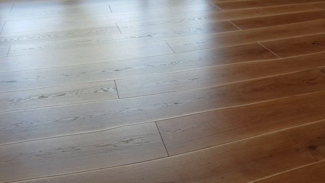 Status floors - криволинейная инженерная доска из дуба смотреть онлайн