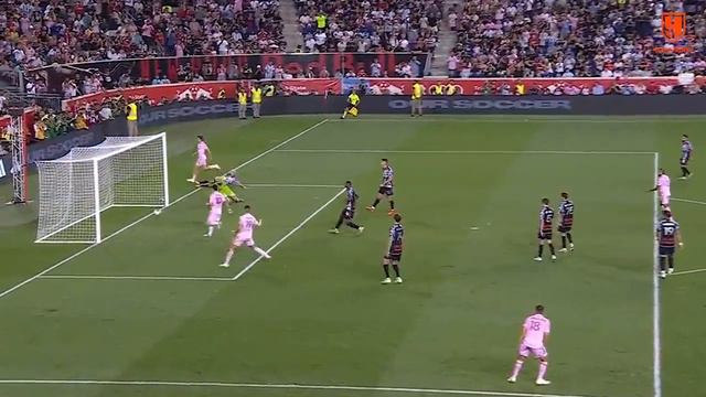 Первый гол месси в чемпионате смотреть онлайн