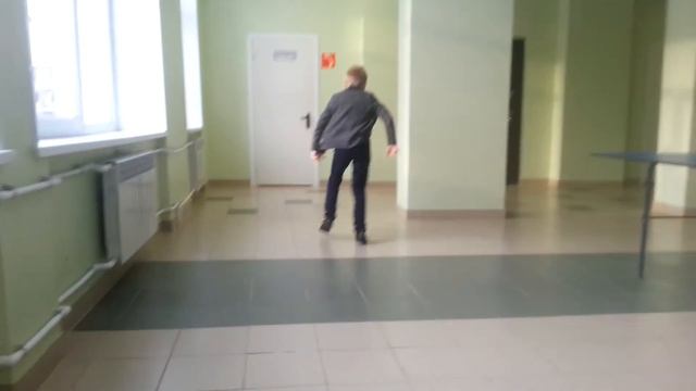 Ударил моего 2 друга в живот))) смотреть онлайн