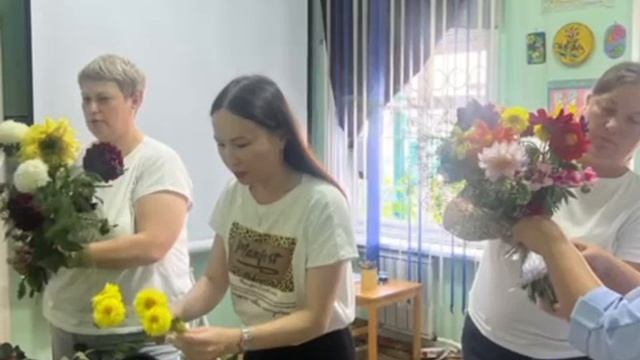 День разноцветных букетов