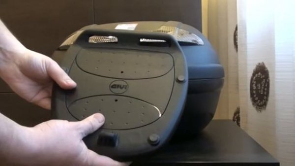 Обзор кофра Givi E340 Vision Tech (Monolock)