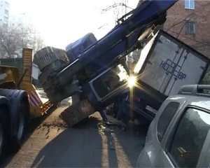 Как правильно загнать гусеничный экскаватор на тралл.