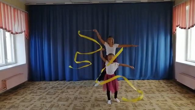 Мама и дочка танец с лентами смотреть онлайн