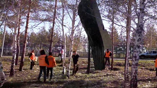 Рабочие устраняют последствия буйства стихии, пронесшейся в Костанае смотреть онлайн