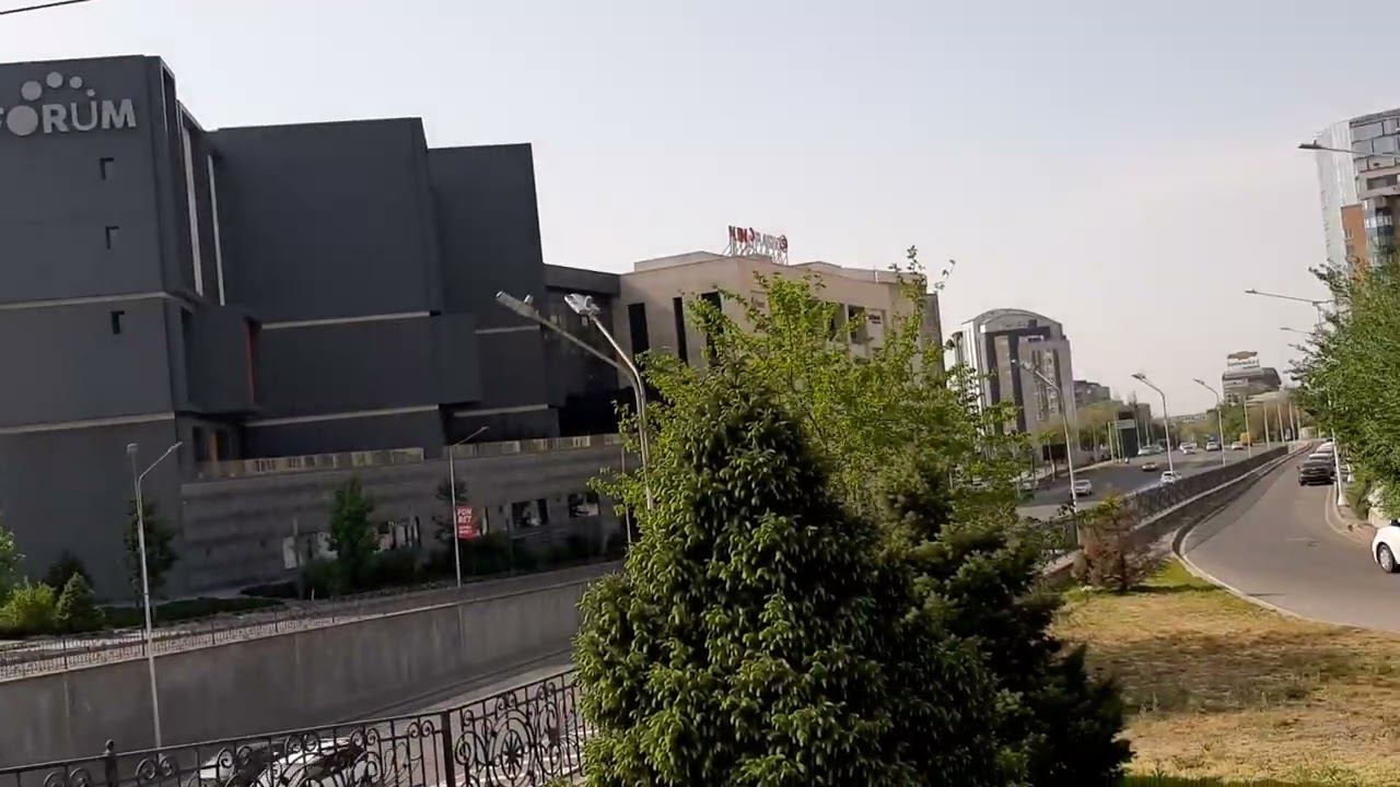 Алма-Ата. ТЦ Forum. Holiday Inn. 07.05.2023
