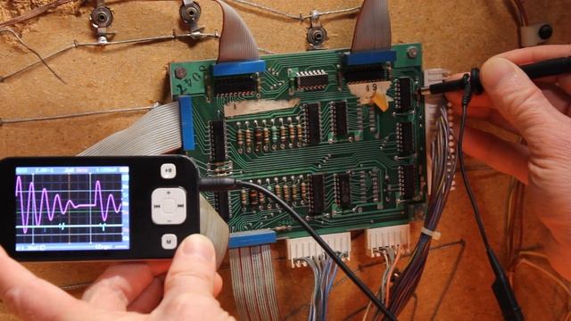 Let's fix a pinball display driver board! Williams System 6a & 7 missing digits смотреть онлайн