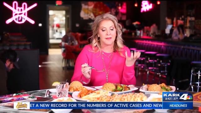 Heather Baker visits Rock N' Roll Sushi in Soma Little Rock смотреть онлайн