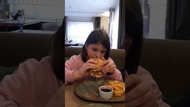 Сказка! Ресторан-кафе на Сергея Лазо 21, Самара. Рекомендуем!??? смотреть онлайн