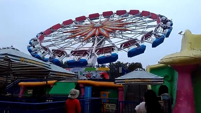 Карусель солнышко, это если ласково, а реально называют тошнило смотреть онлайн